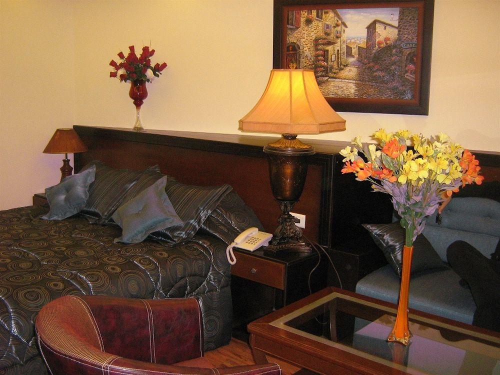 Mozart Hotel Бейрут Экстерьер фото