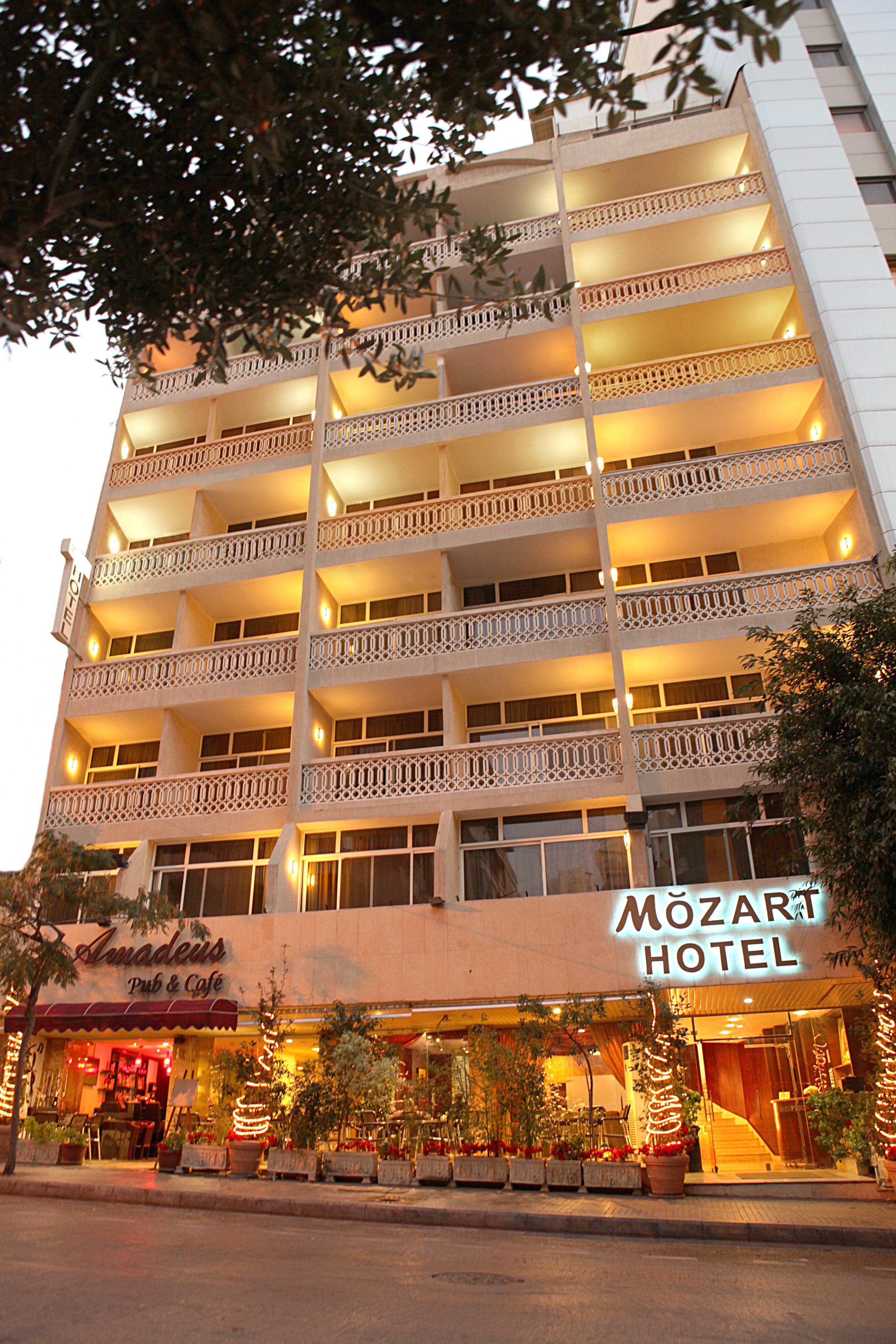 Mozart Hotel Бейрут Экстерьер фото