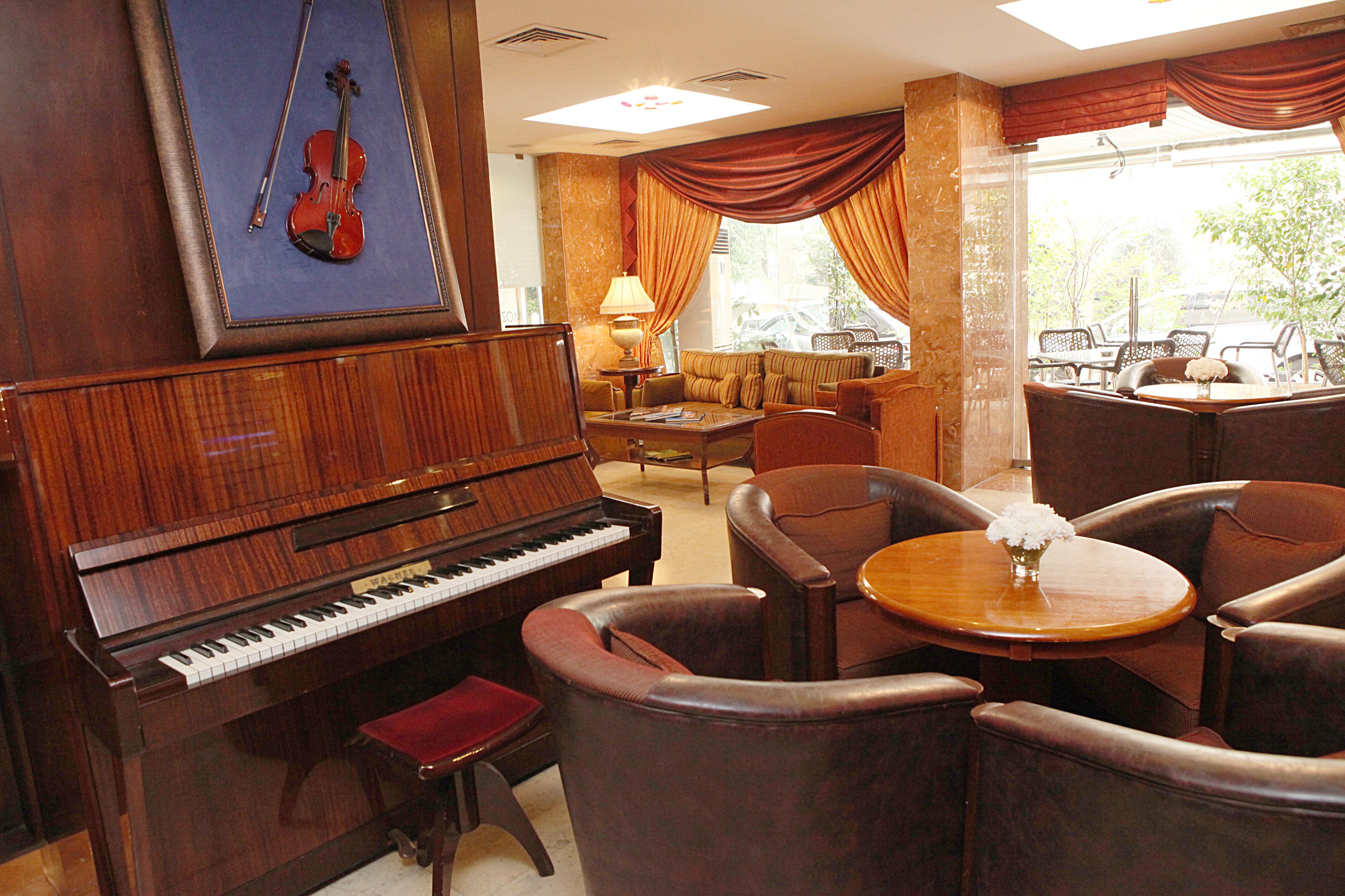 Mozart Hotel Бейрут Экстерьер фото
