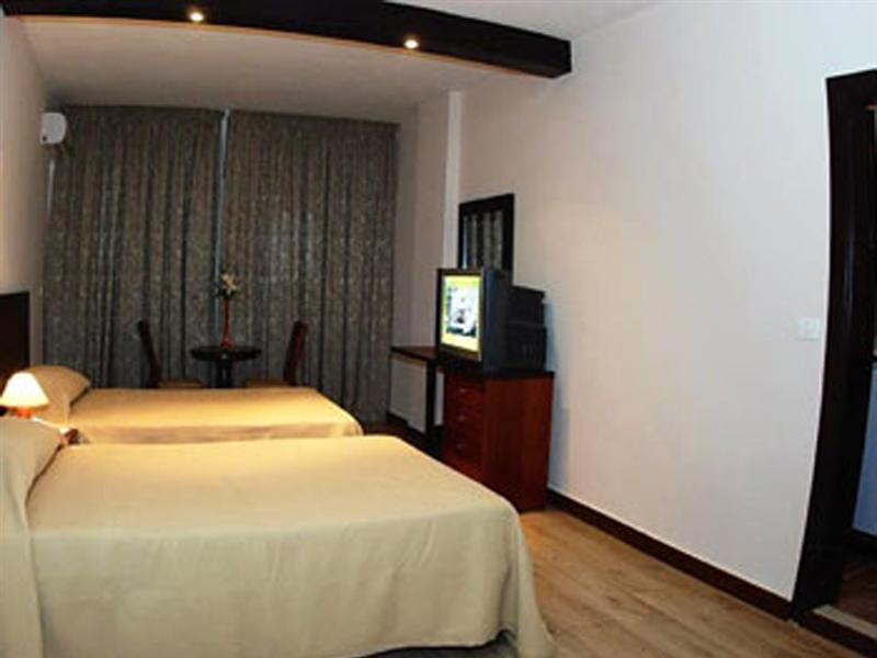 Mozart Hotel Бейрут Экстерьер фото