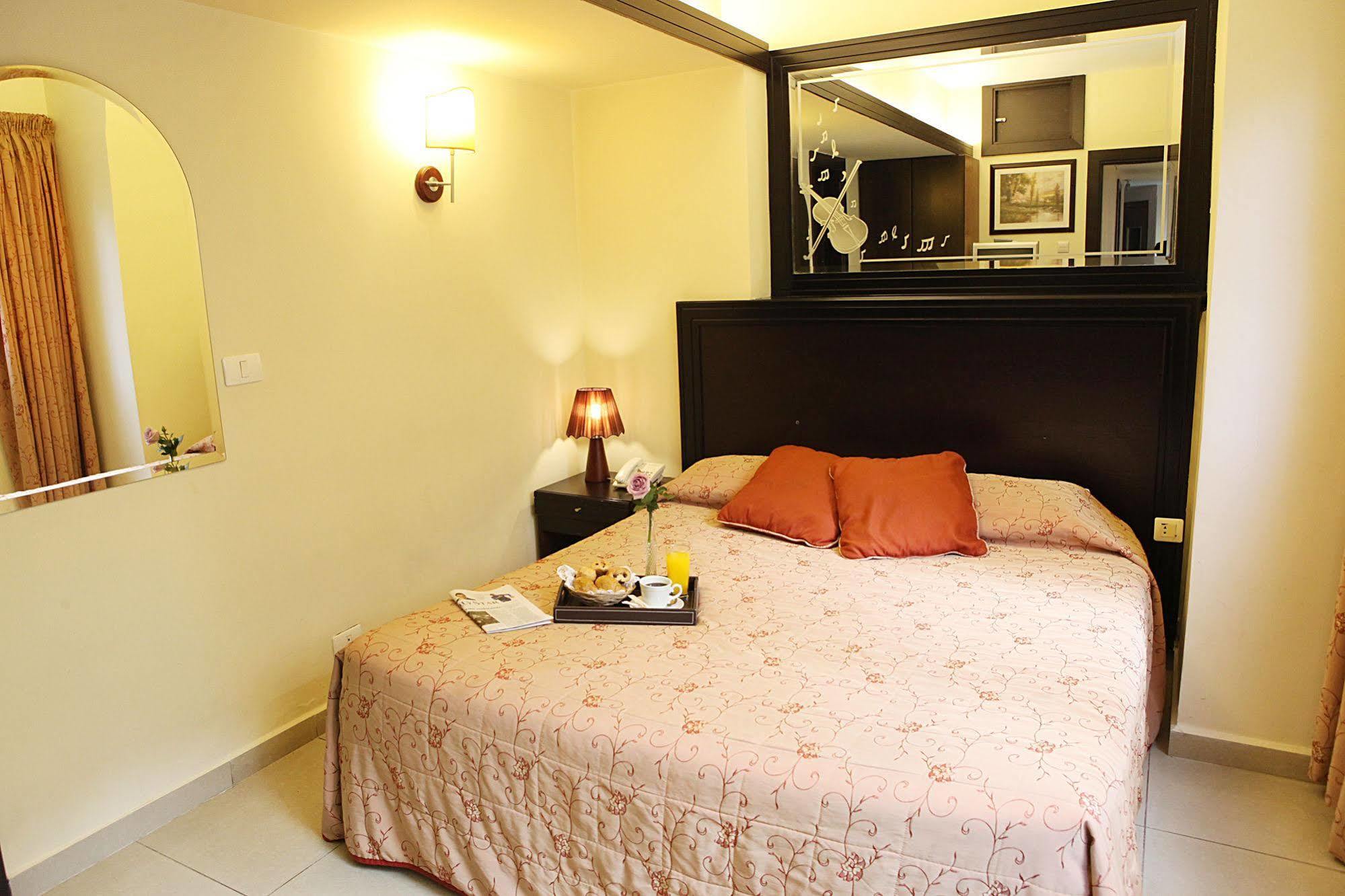Mozart Hotel Бейрут Экстерьер фото