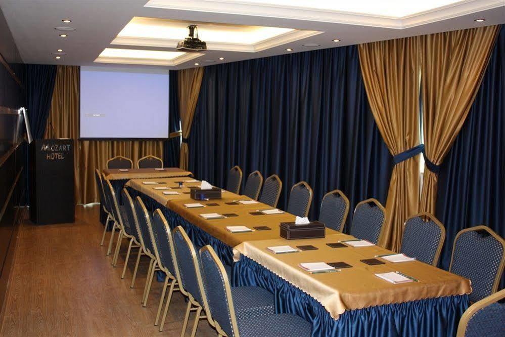 Mozart Hotel Бейрут Экстерьер фото
